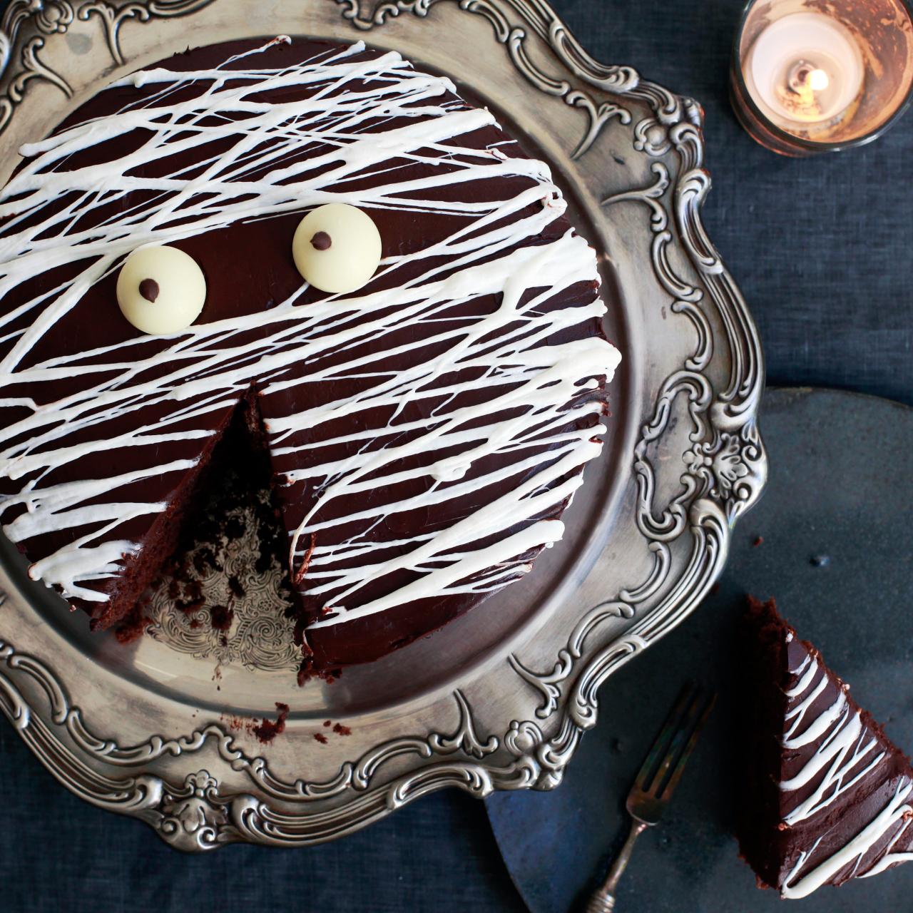 Halloween Buttermilk Bundt® Cake Recipe