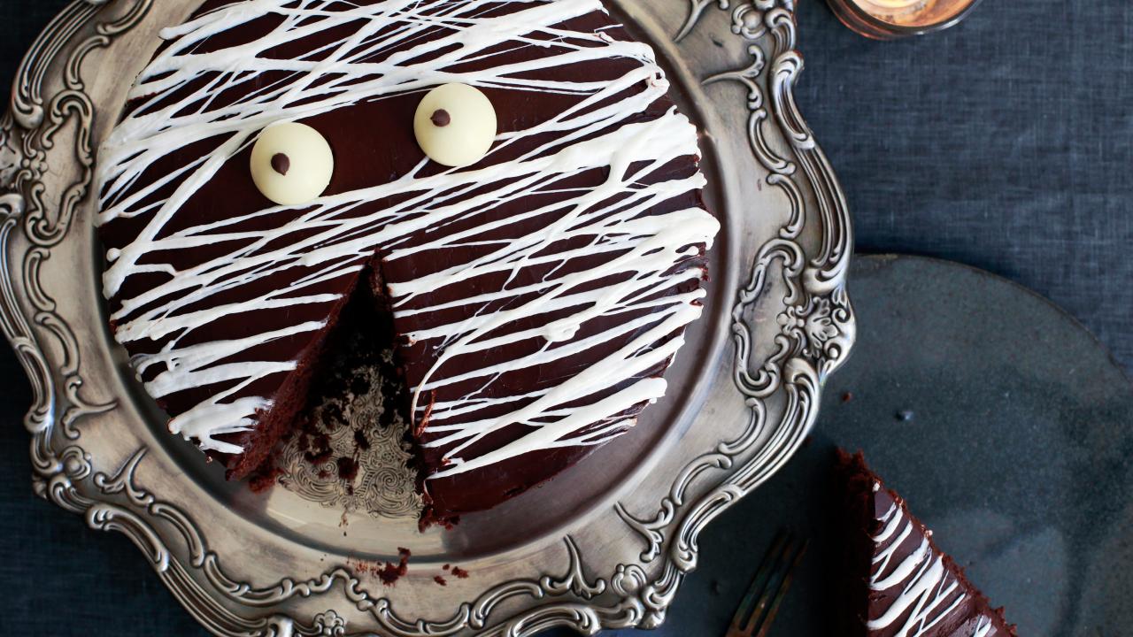 Best Halloween Cake Recipe - How To Make Halloween Layer Cake