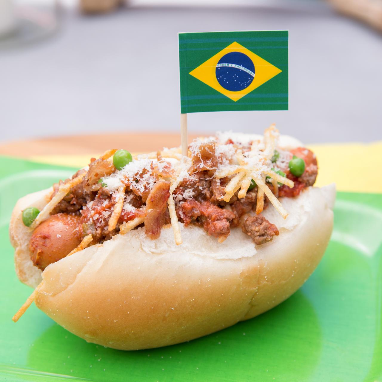 Chicago-Style Hot Dog: mais que um cachorro quente americano - Vou