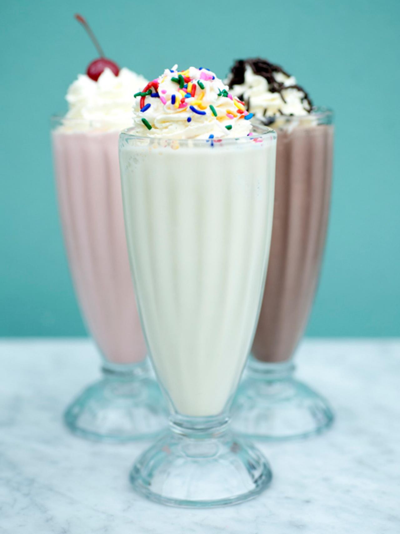 Old Fashioned Ice Cream Shops - America Soda Fountains