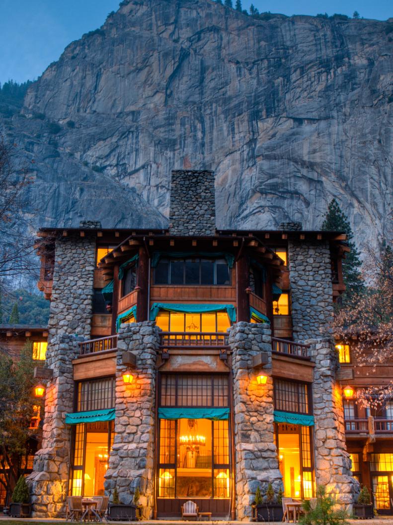 The hotel of Yosemite.