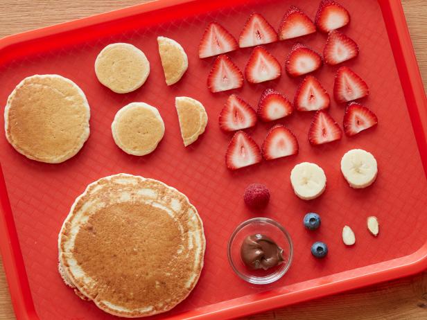 Mini Pancake Maker - Make 7 Animal Shapes Cute Pancake Pan for Family  Holiday Breakfast or Gift for Kids and Adults 