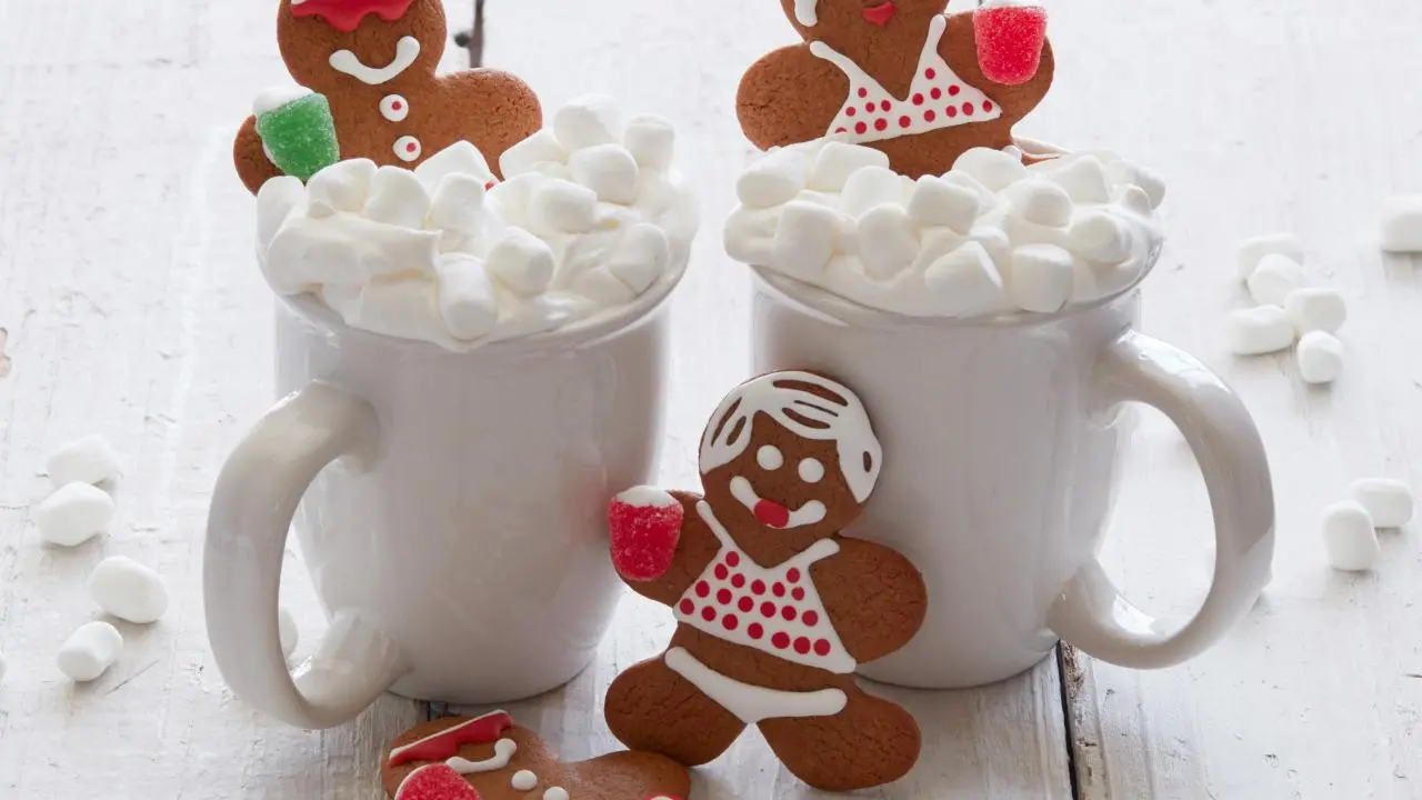 Gingerbread in Hot Cocoa Tubs