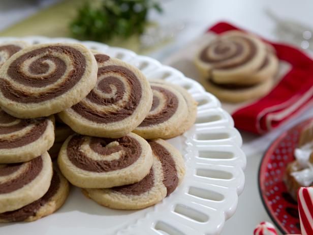 Lizzie's Chocolate Pinwheel Cookies Recipe | Trisha ...