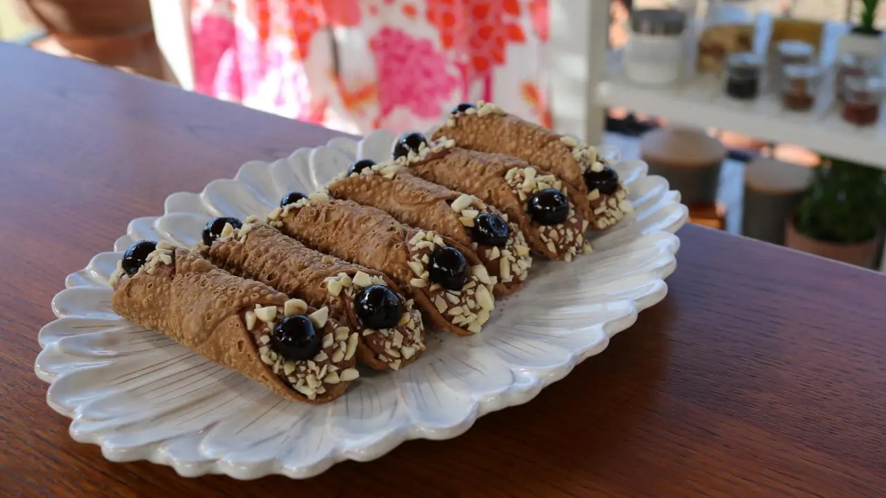 Chocolate Almond Cannoli