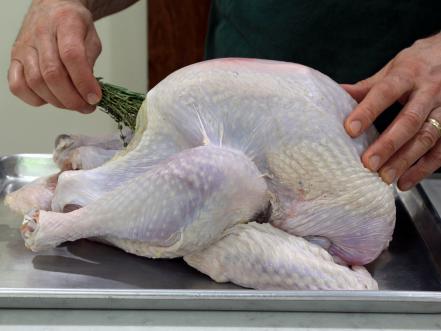 How To Brine A Turkey Two Ways Thanksgiving How Tos Step By Step Turkey Desserts Side Dishes Food Network Food Network