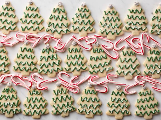 Minty Christmas Tree Cutout Cookies_image