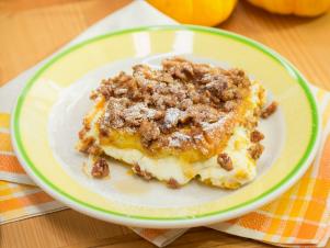 KC1105H_Marcela-Valladolids-Pumpkin-French-Toast-Casserole_s4x3