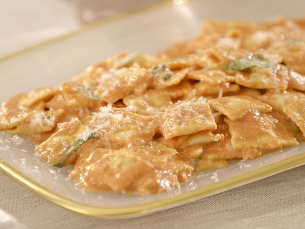 Basil Ravioli Recipe with Creamy Shallot Sauce