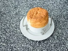 2016 december 22, souffle au fromage (cheese) at champeaux, paris, fr.