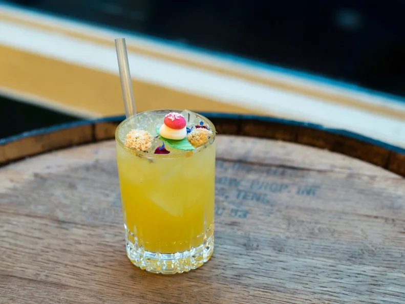 2016 december 17, coktail "queen plum" (pear alcohol, green chartreuse, shrub of grapefruit and sage, mash reine claude, lemon) at copperbay, paris, fr.