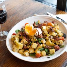 2016 december 16, salad with potatoes and egg at nemrod, paris, Fr