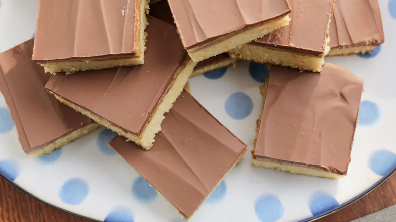 Valerie's Candy Cakes