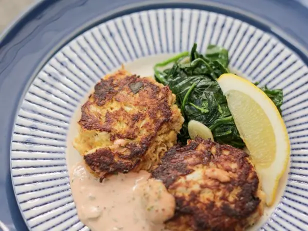 Lump Crab Cakes with Cocktail Remoulade Sauce Recipe | Valerie Bertinelli | Food Network
