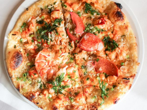 https://food.fnr.sndimg.com/content/dam/images/food/fullset/2017/10/30/0/FN_boston-restaurant-guide-scampo-lobster-pizza_s4x3.jpg.rend.hgtvcom.616.462.jpeg