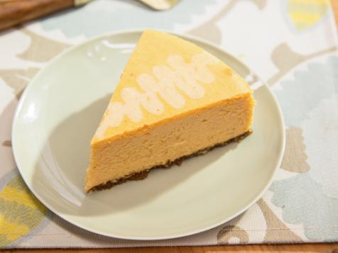 Sweet Potato Cheesecake with Spiced Cookie Crust