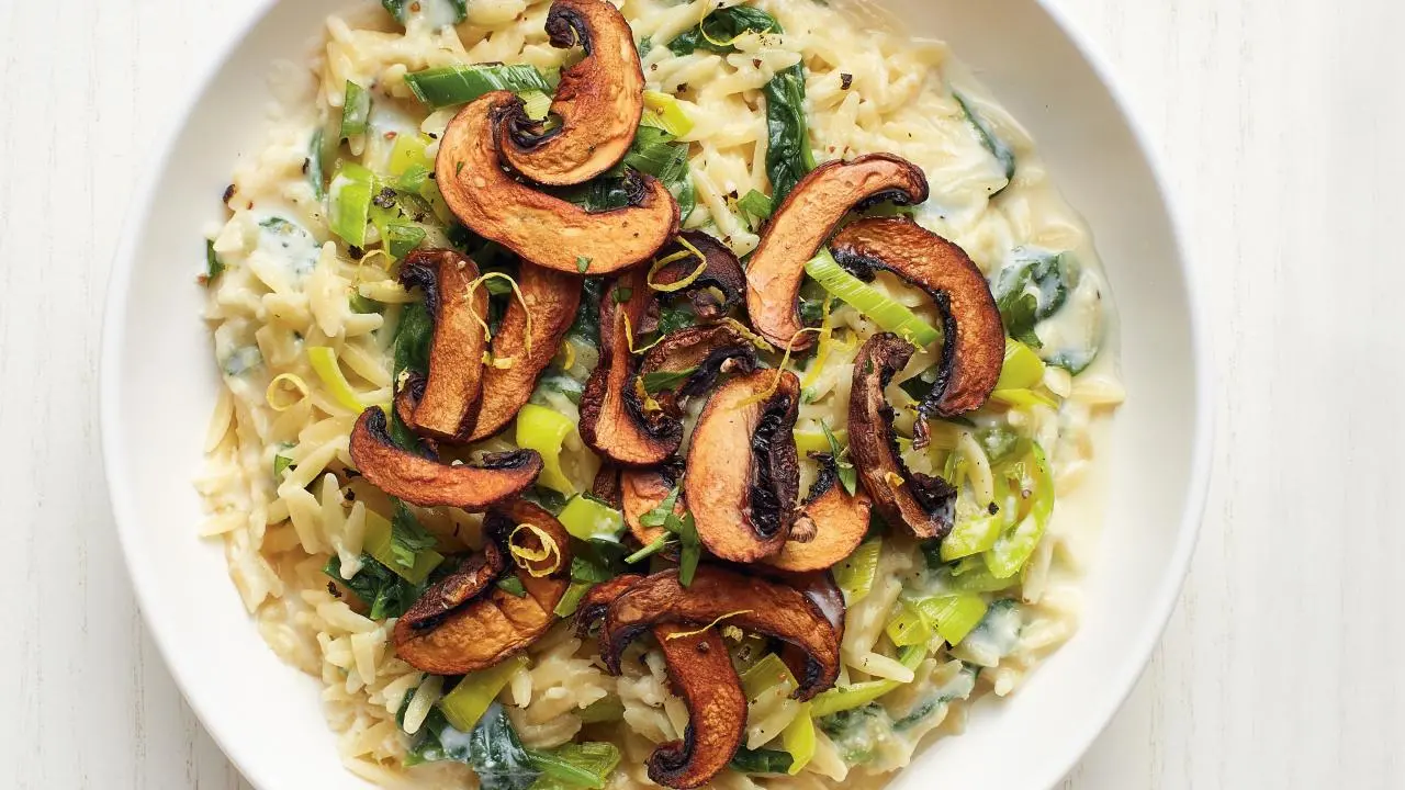 Rich and creamy vegetarian one-pot mushroom orzo with earthy mushrooms