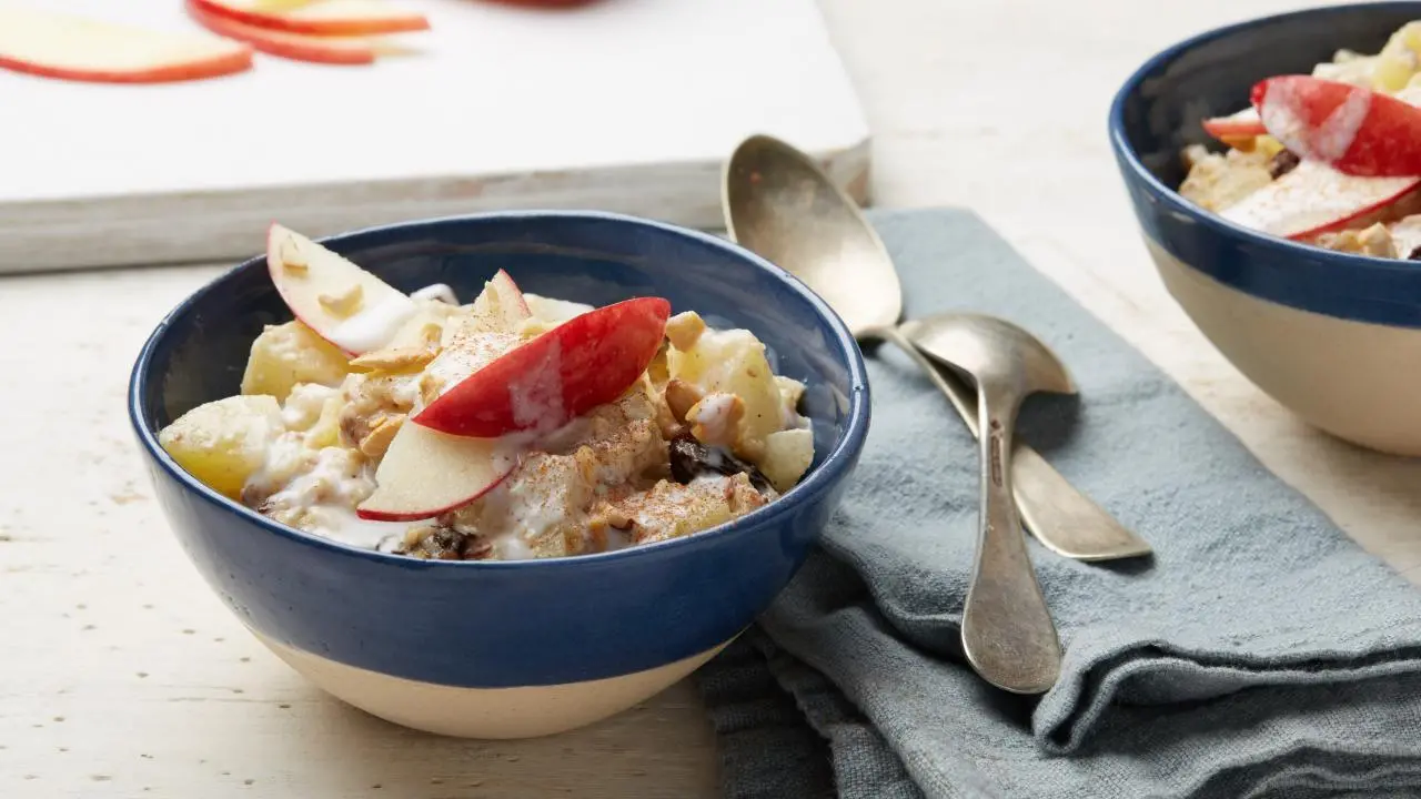 Whole30 Hot Apple Cereal