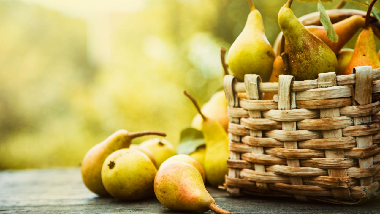 Pears, raw, bosc Nutrition Facts - Eat This Much