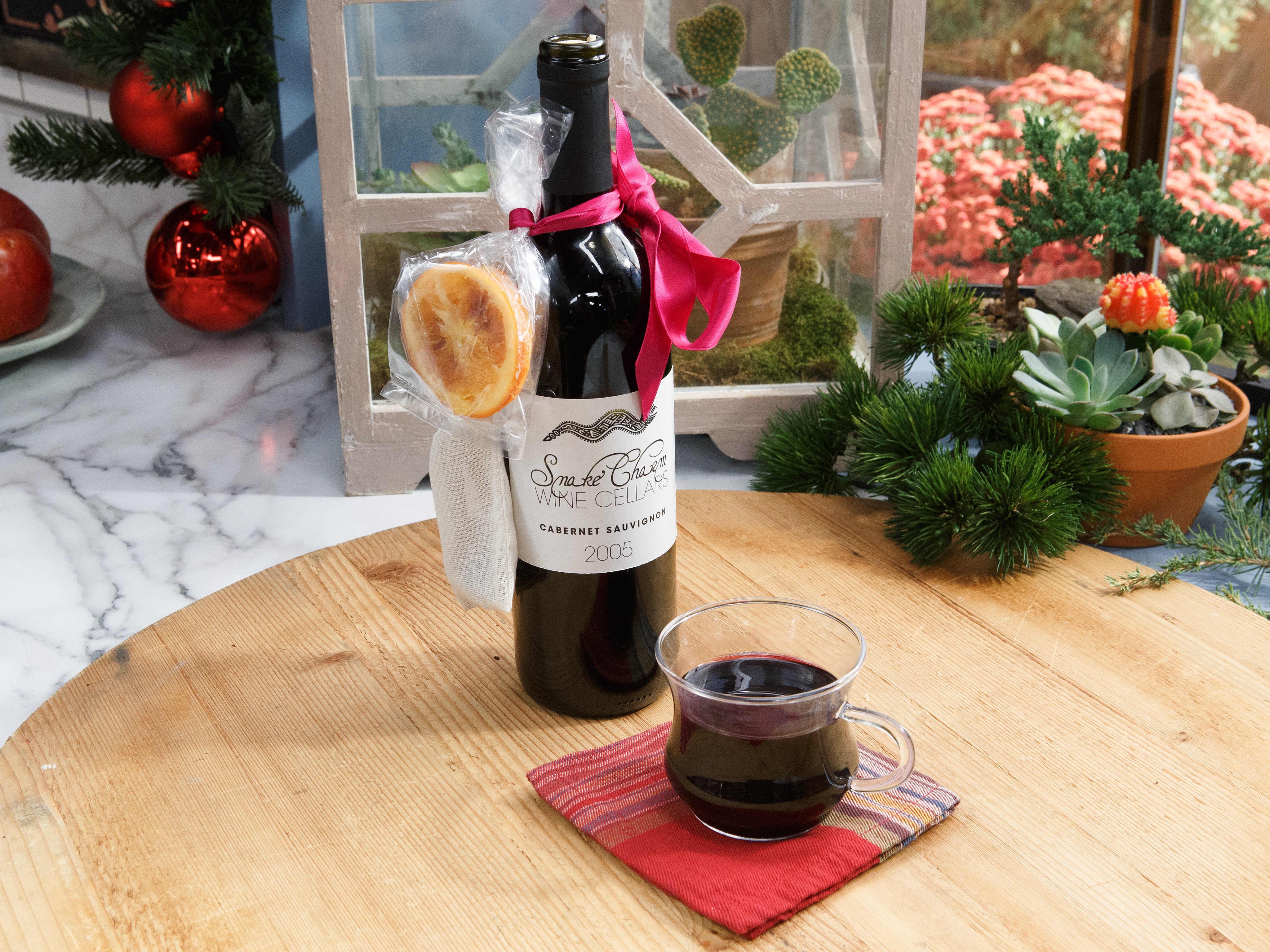 Ho Ho Ho Pour The Merlot GLITTER CHRISTMAS Decorations Wine LOVER Host and Hostess Gift Add On Tea Towel