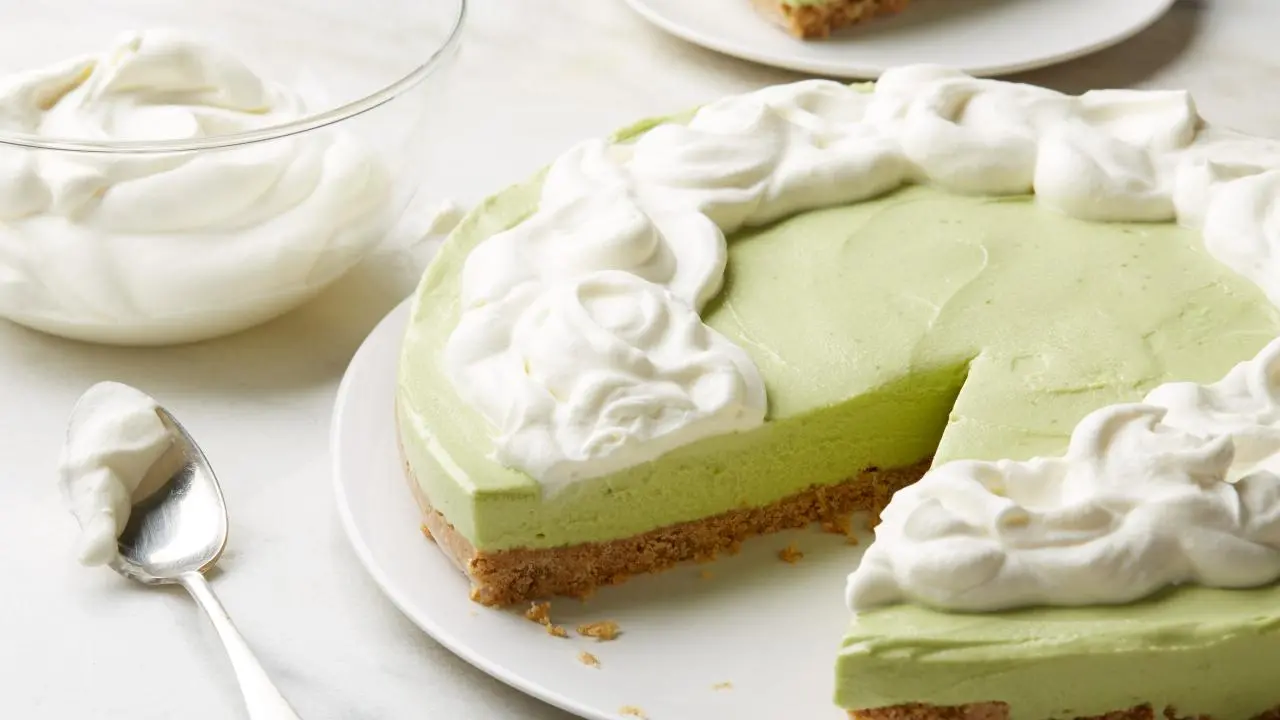No-Bake Avocado Cheesecake