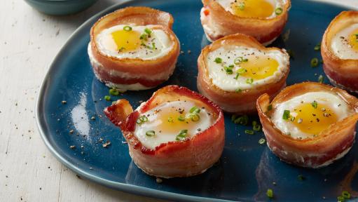 https://food.fnr.sndimg.com/content/dam/images/food/fullset/2017/11/9/0/FNK_Whole30-Bacon-Egg-Cups_s4x3.jpg.rend.hgtvcom.511.288.suffix/1510259143231.jpeg