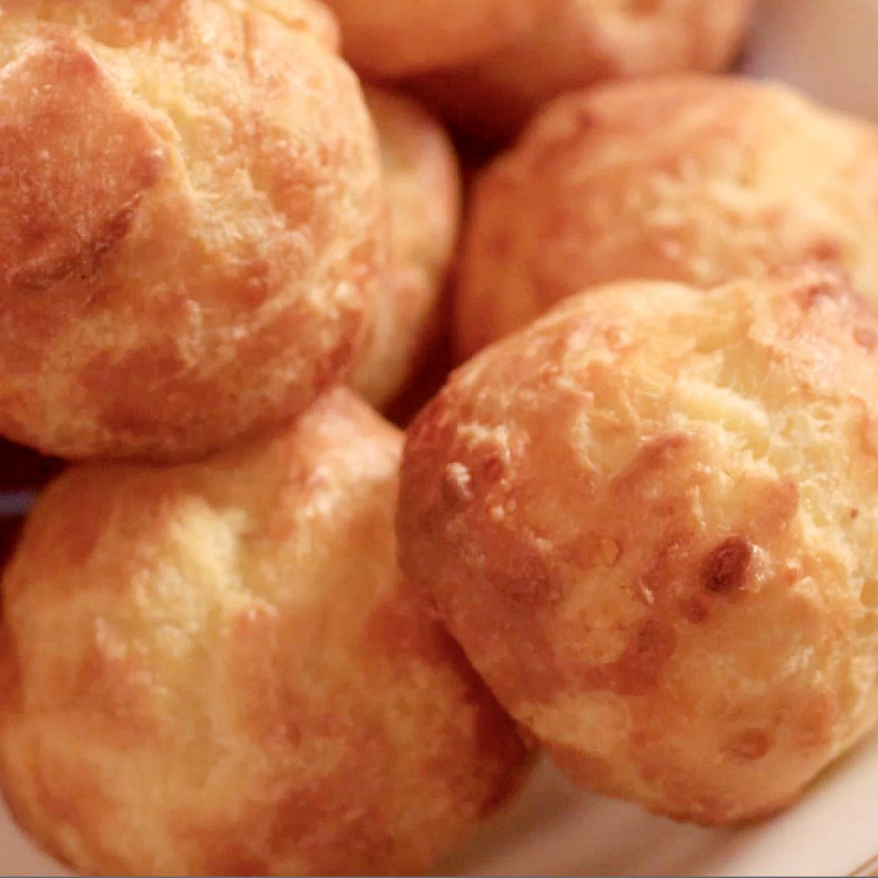 Gougères (French cheese puffs) - Caroline's Cooking