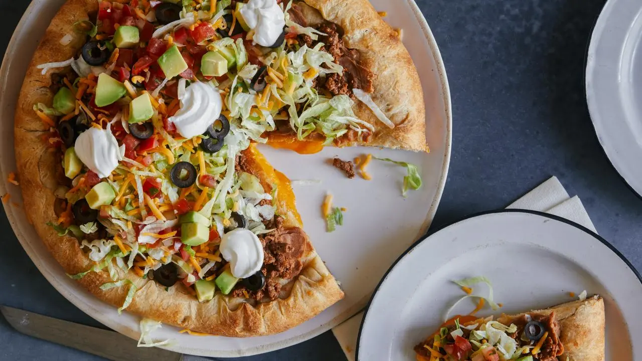 Tex-Mex Stuffed-Crust Pizza