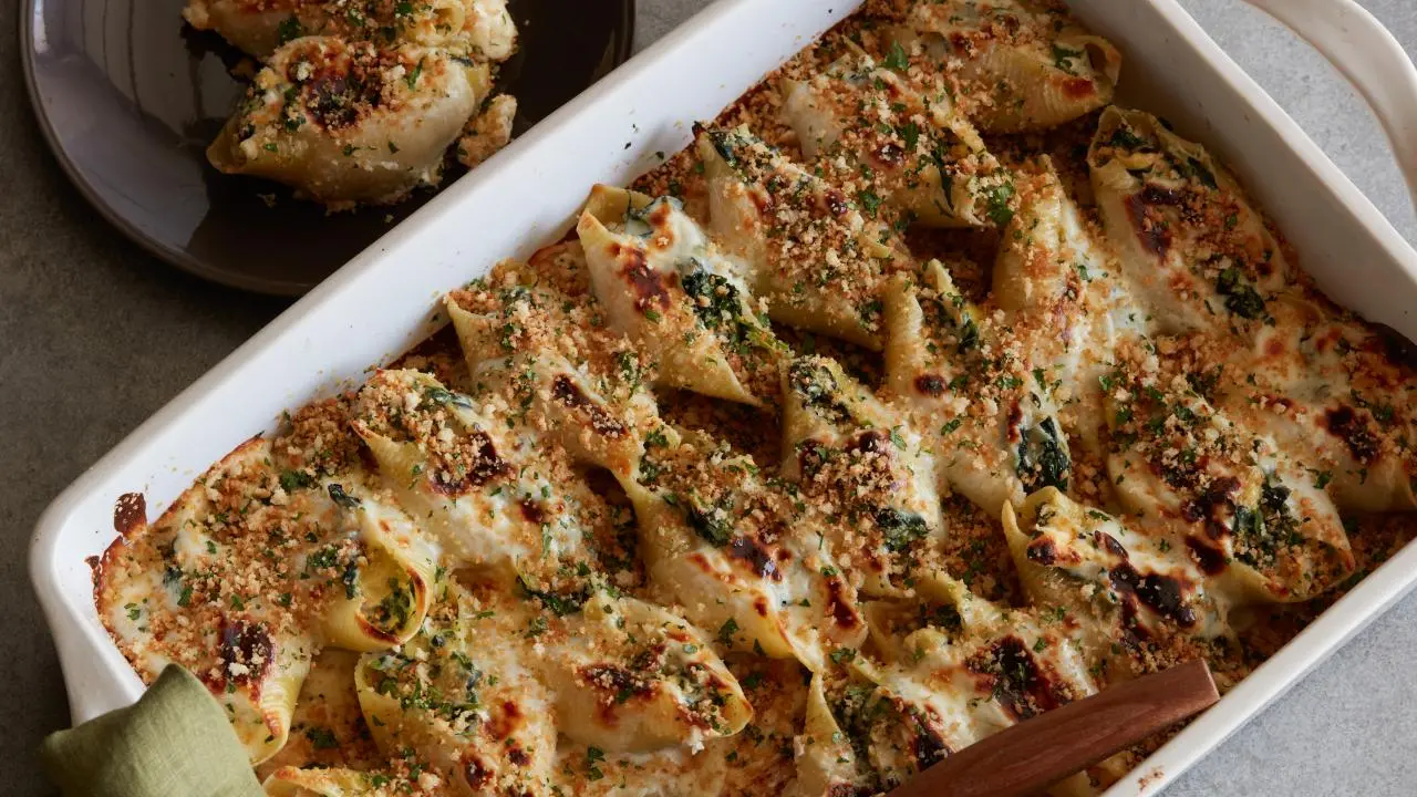 Spinach and Artichoke Stuffed Shells