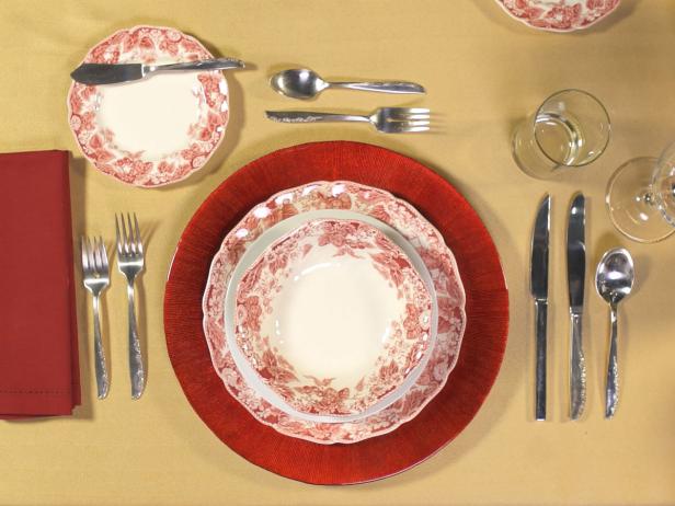 How To Set a Formal Table