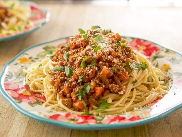 Close-up of Slow Cooker Bolognese