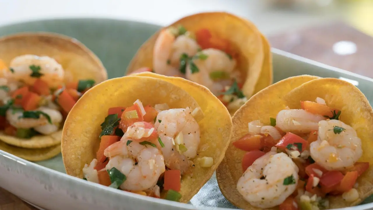 Garlic Shrimp in Tortilla Cups