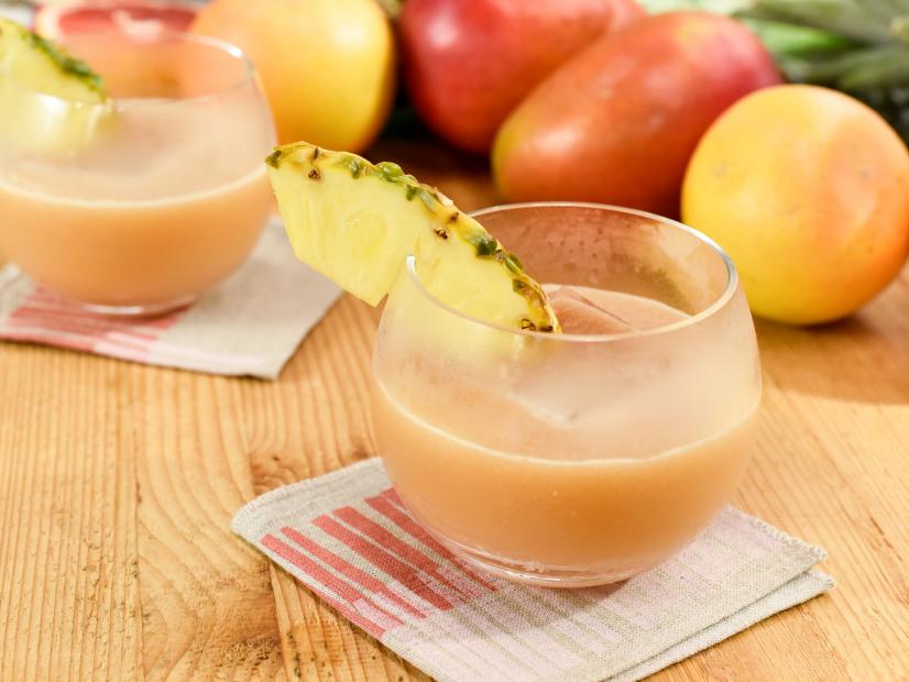 Geoffrey Zakarian makes a Tropical Heat Wave Punch, as seen on Food Network's The Kitchen