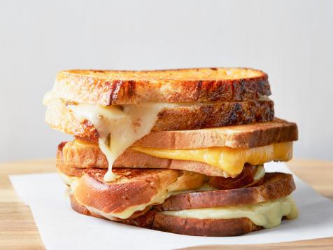 5 Levels of Grilled Cheese to Make This Month