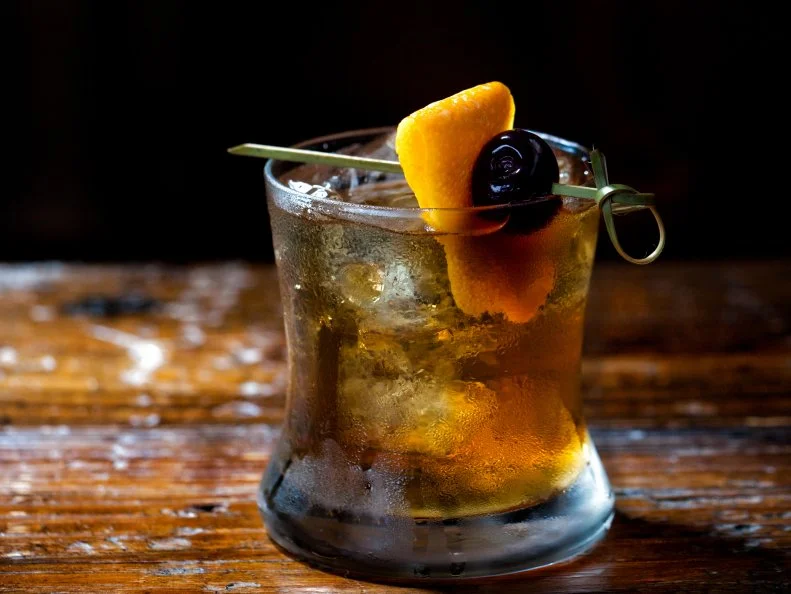 Kentucky gave birth to bourbon, and Kentucky distillers still make 95 percent of the world’s bourbon today. Kentucky’s bourbon-friendly natural assets include iron-free limestone water, a good climate and lots of corn, which must make up at least 51 percent of bourbon’s basic ingredients — its “grain bill.” Kentucky bourbon lovers who sip at home often choose time-tested Old Forester, introduced in Louisville in 1870 and distilled legally right on through Prohibition. Among many fine bourbon bars in the commonwealth, Henry Clay’s Public House in Lexington stands out for excellent live music and for its location in a building the bourbon-loving Great Compromiser built in 1805.