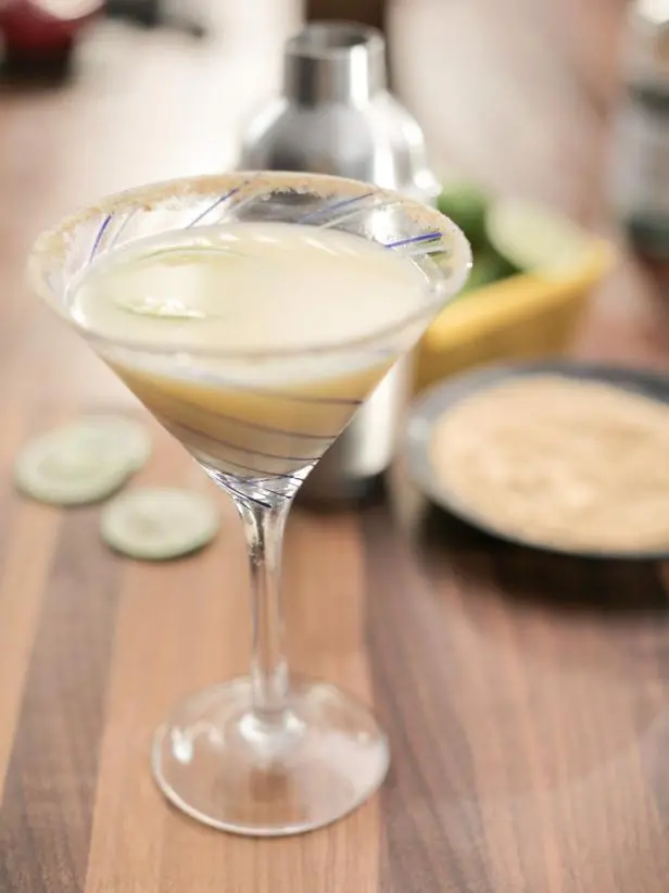 Key Lime Pie Martini Recipe | Valerie Bertinelli | Food Network