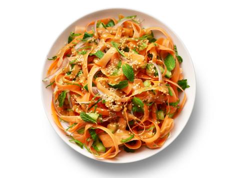 Carrot Noodles with Spicy Peanut Dressing