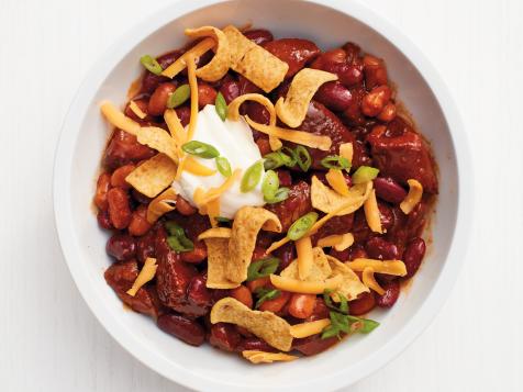 Slow-Cooker Barbecue Chili with Corn Chips