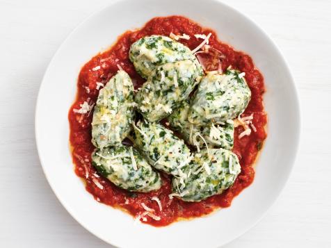 Spinach-Ricotta Dumplings with Garlic Tomato Sauce