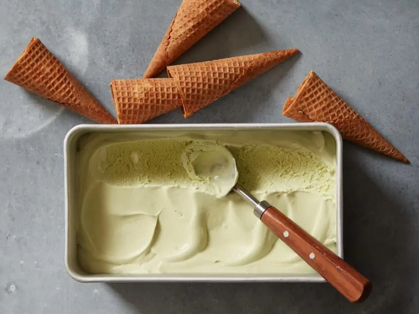 NO CHURN MATCHA ICE CREAM,