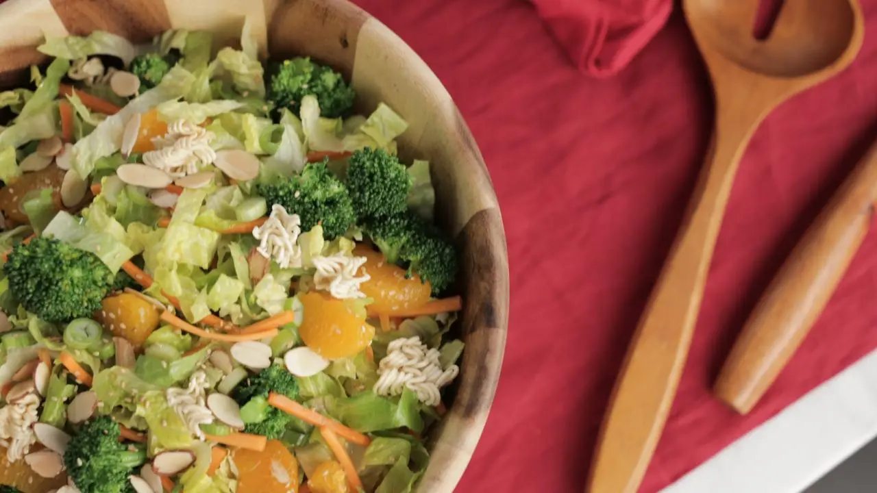 Crunchy Salad and Vinaigrette