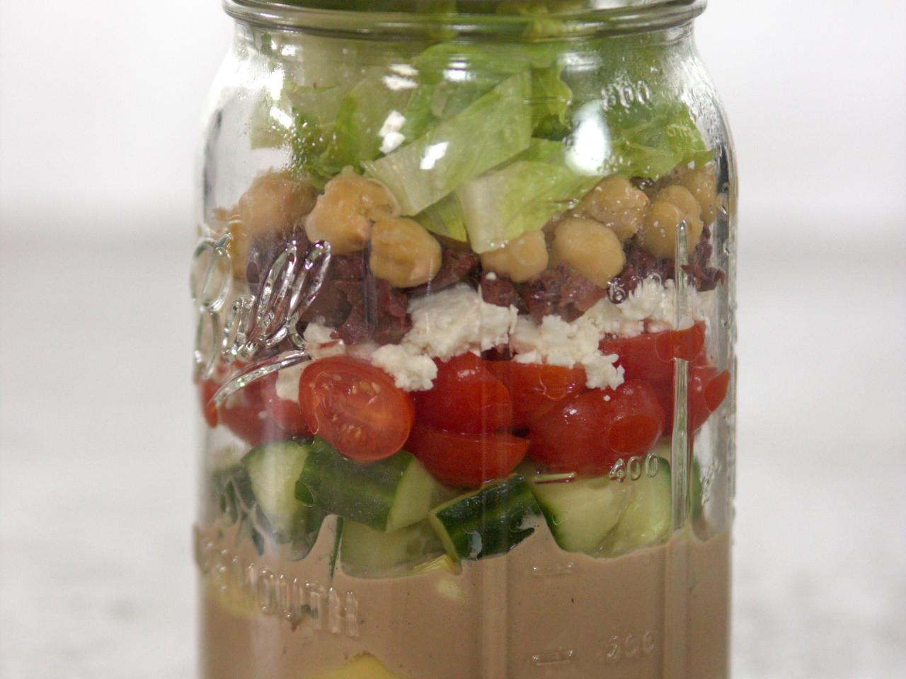 Quick & Easy Greek Chicken Mason Jar Salad