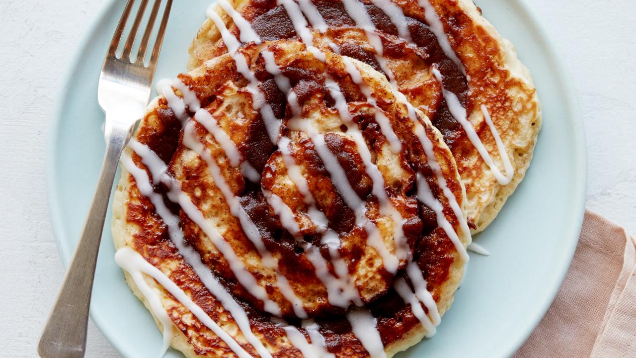 Cinnamon Bun Pancakes