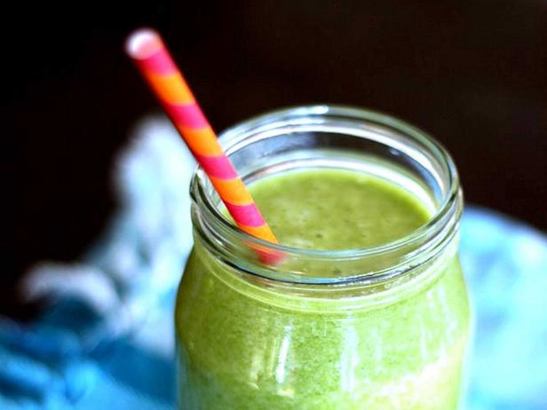 Your New Favorite Simple Green Smoothie