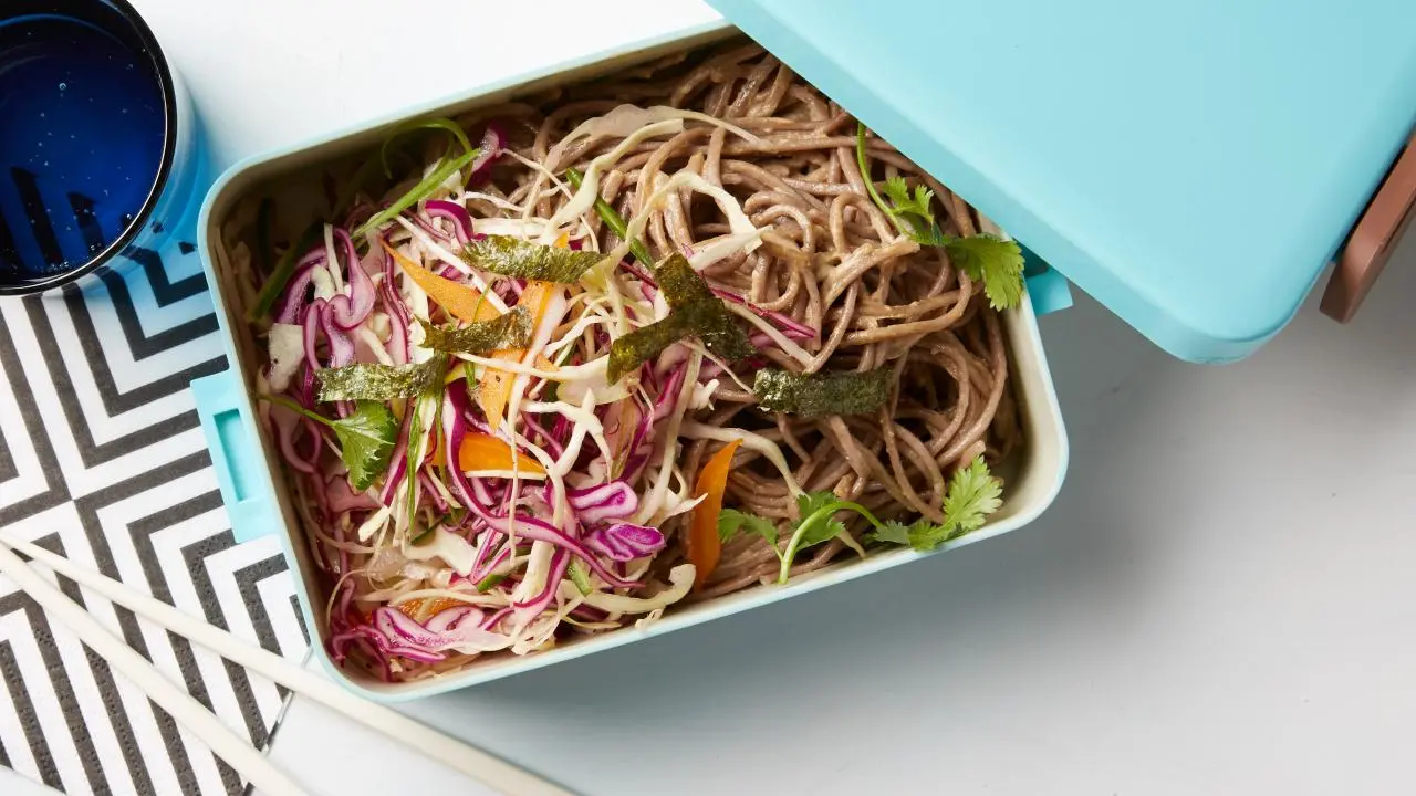 Healthy Peanut Soba Noodles