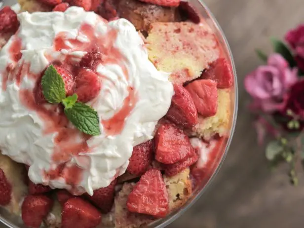 Strawberry Shortcake Trifle Recipe | Valerie Bertinelli | Food Network