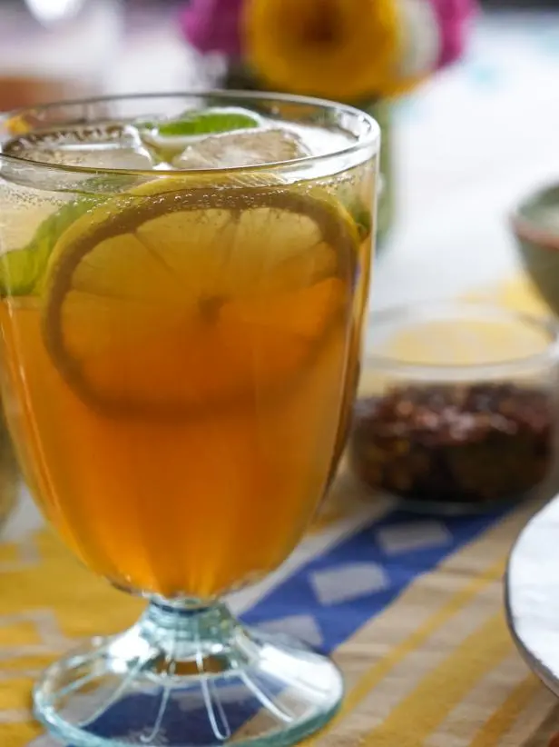 Grilled Citrus Spiked Lemonade Recipe | Valerie Bertinelli | Food Network