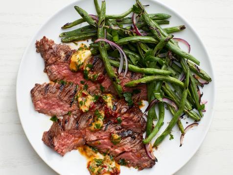 Chipotle Skirt Steak with Green Beans