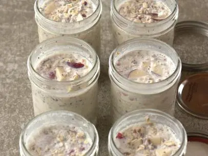 Strawberries and cream muesli