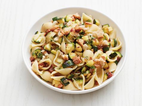 Pasta with Zucchini and Mint